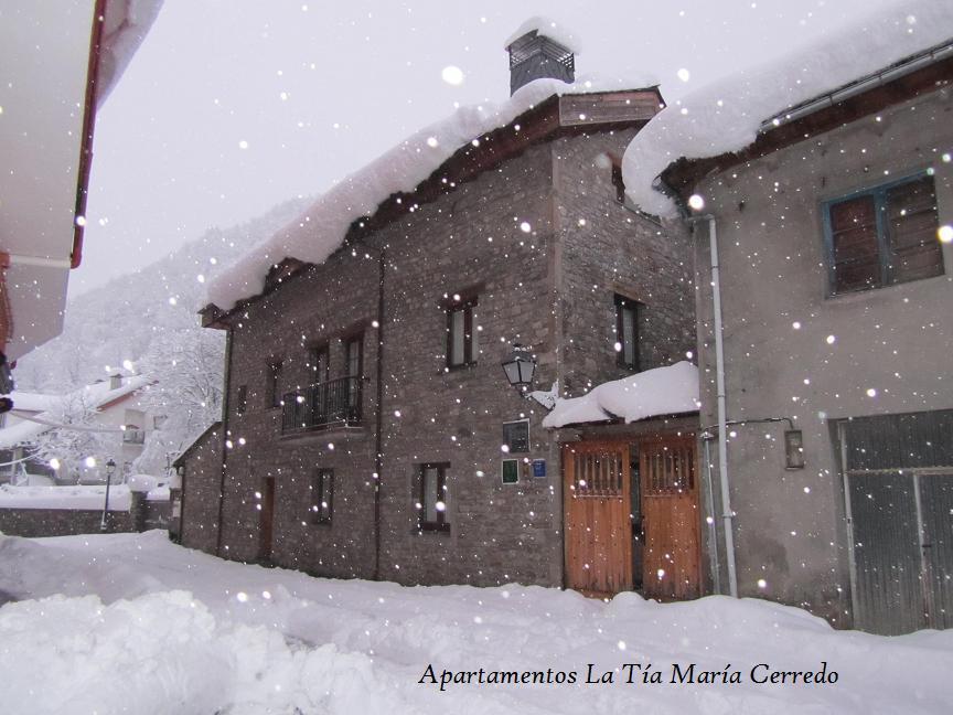 Tia Maria Bed and Breakfast Cerredo Buitenkant foto