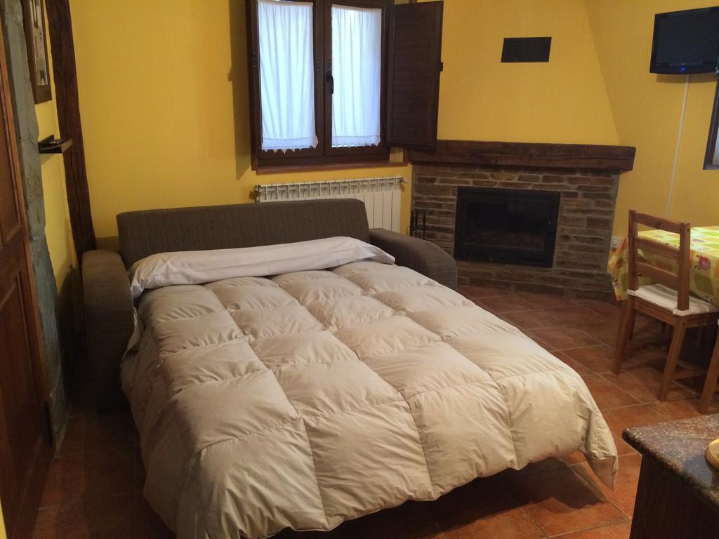 Tia Maria Bed and Breakfast Cerredo Buitenkant foto